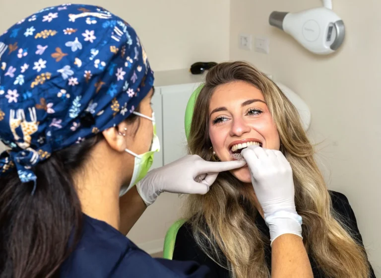 Home 27 Apparecchio trasparente a Roma